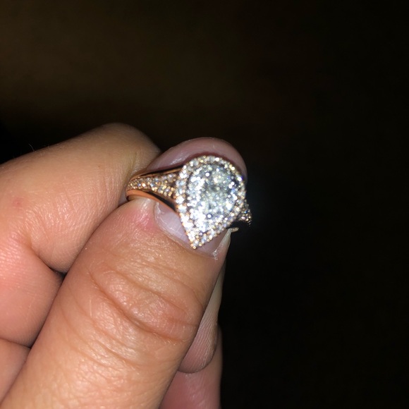 1CT diamond engagement ring white & rose gold - Picture 4 of 10